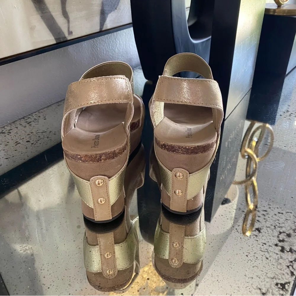 Pierre Dumas Platform Sandal NWOT. - Picture 4 of 5